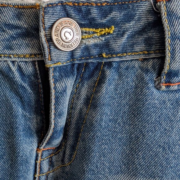 True Religion Joey Distressed Mini Jean Skirt Size 29 Low rise Y2K Festival - Picture 5 of 14